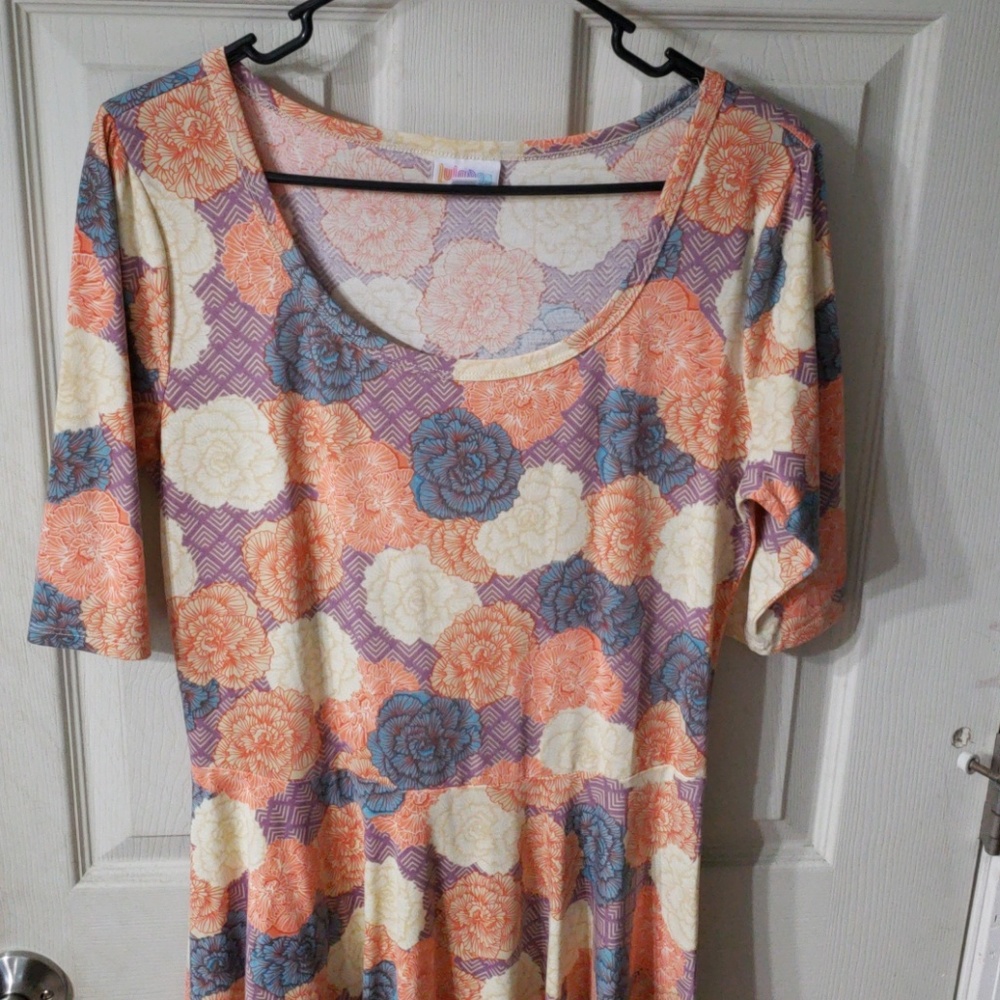 Beautiful Nicole dress!